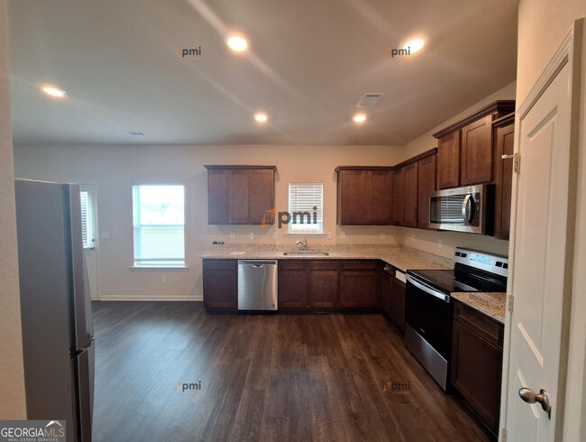 Building Photo - 110 Foley Dr