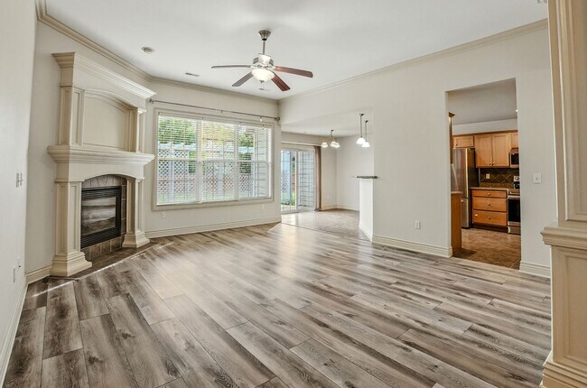 Building Photo - Marvelous 3 Bedroom House In Mill Creek Manor!