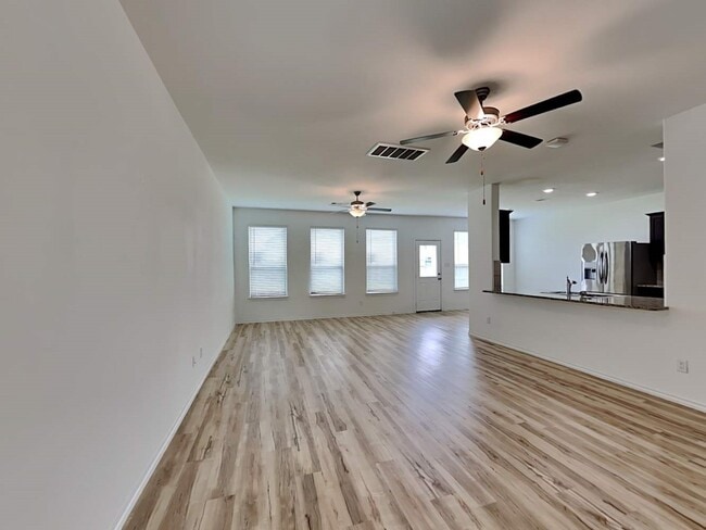 Building Photo - 23839 Via Camino Ln