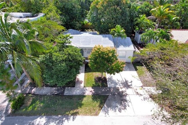 Photo - 742 NE 81st St House