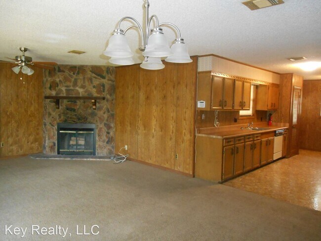 Foto del edificio - 3 br, 2 bath House - 6104 Dixie Lane