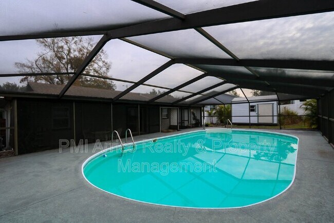 Foto del edificio - 4814 Reagan Ave