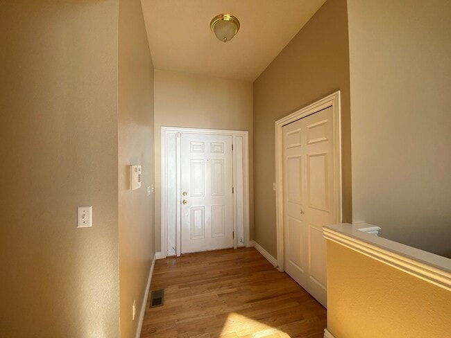 Building Photo - 322 N 50th Ave