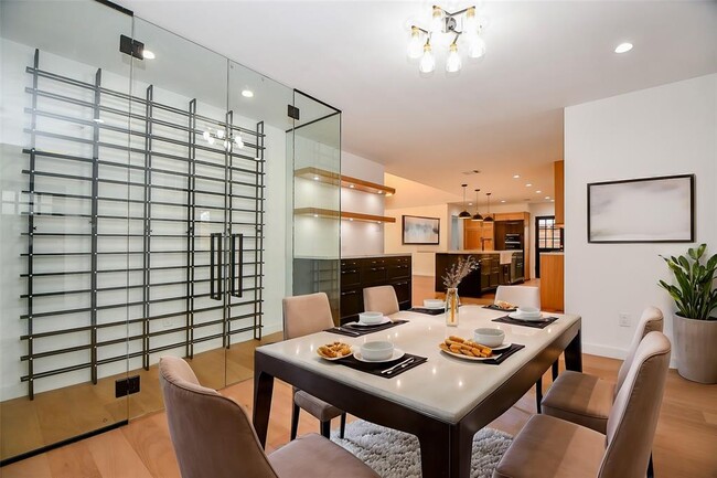 Foto del edificio - 2310 Willowby Dr