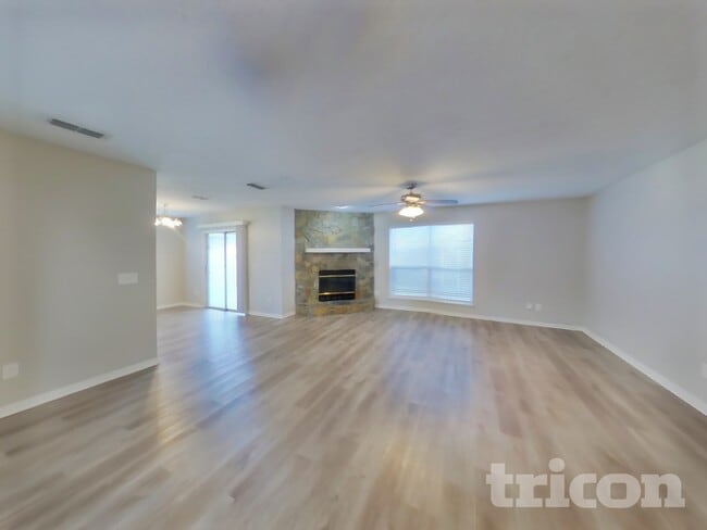 Building Photo - 6747 Long Meadow Cir S