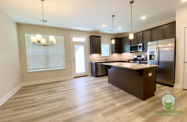 Building Photo - 110 Callen Dr
