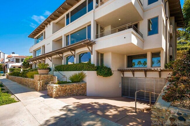 Foto del edificio - 745 Coast Blvd