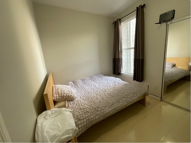 Foto del edificio - 349 10th St