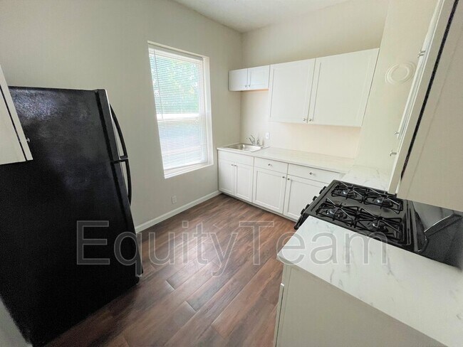 Foto del edificio - 2341 Kenilworth Ave