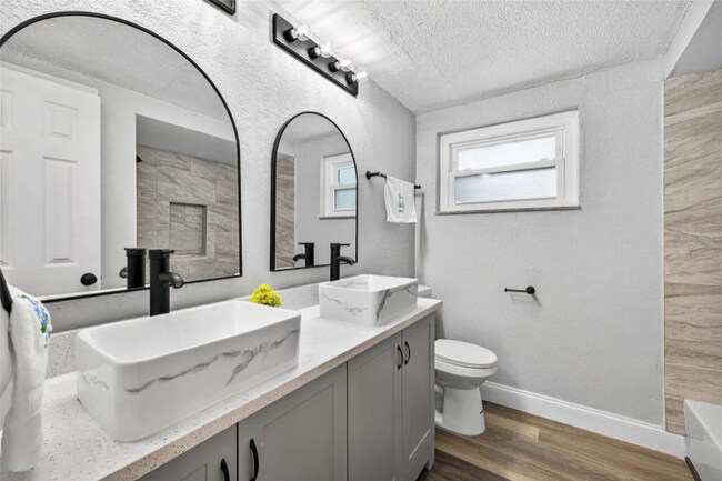 Building Photo - 7415 San Salvadore Dr