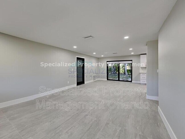 Building Photo - 539 S Keech St