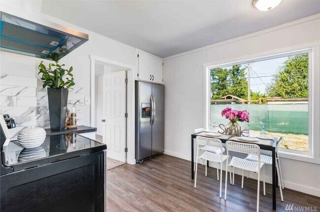 Foto del edificio - Immaculate 2 bedroom 2 bath home