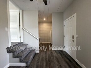 Building Photo - 877 N 26th St