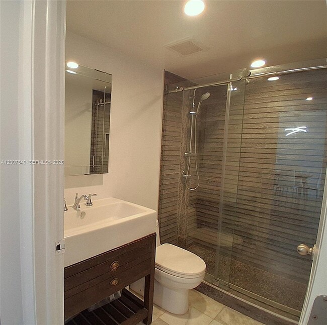 Building Photo - 770 Claughton Island Dr
