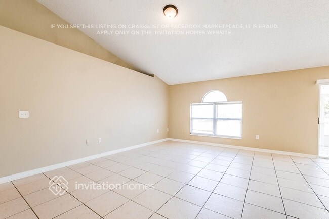 Building Photo - 2535 E Juliet Dr