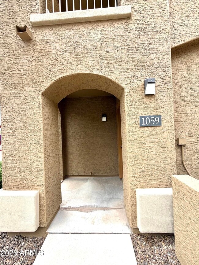 Building Photo - 900 S 94th St