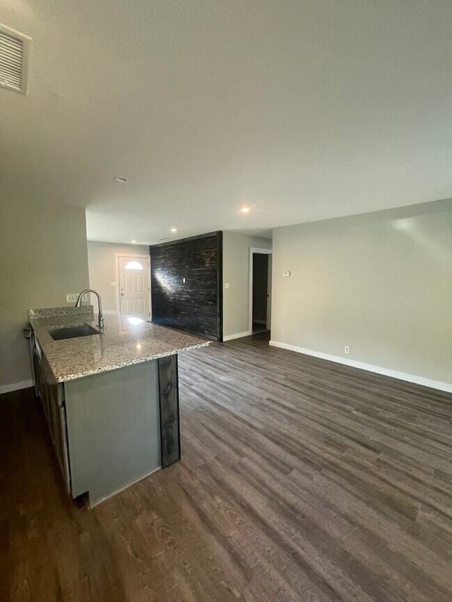 Foto del edificio - 4006 Big Meadows St