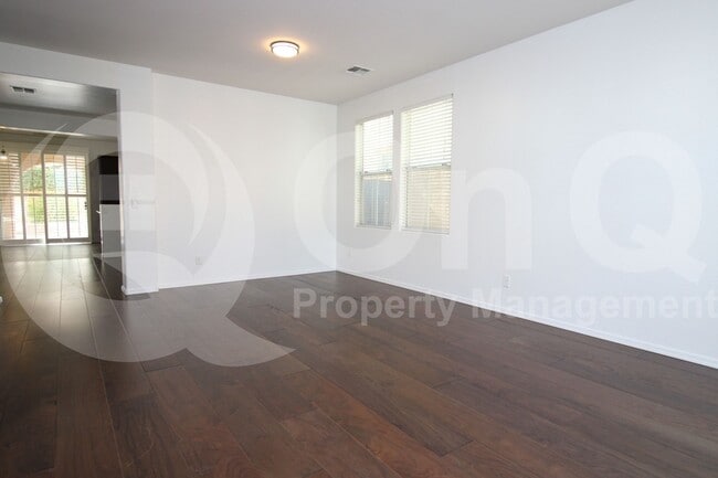 Building Photo - 9134 S Roberts Rd