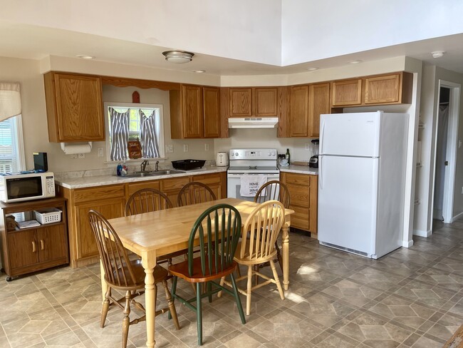 Building Photo - 24 Arrowhead Ln