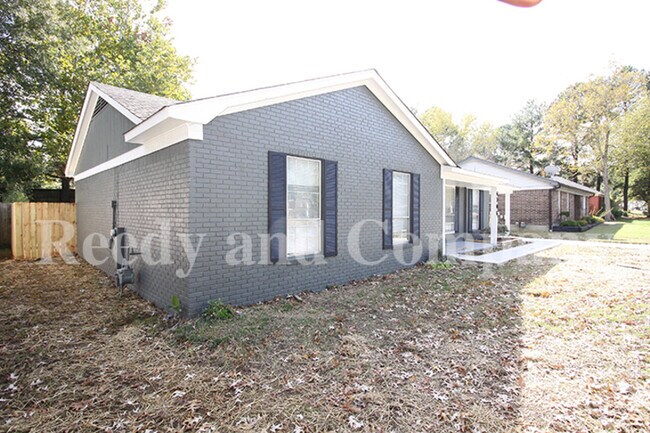 Building Photo - 4106 Silverleaf Rd