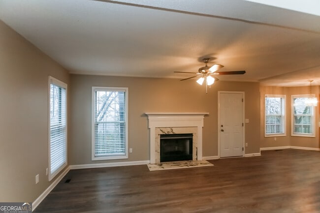 Foto del edificio - 30 Mountain Trail Ct SW