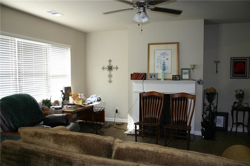 Foto del edificio - 3086 Cedar Glade Ln NE
