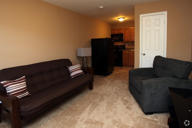 Small Studio Furnished - Forest Ridge Apartments