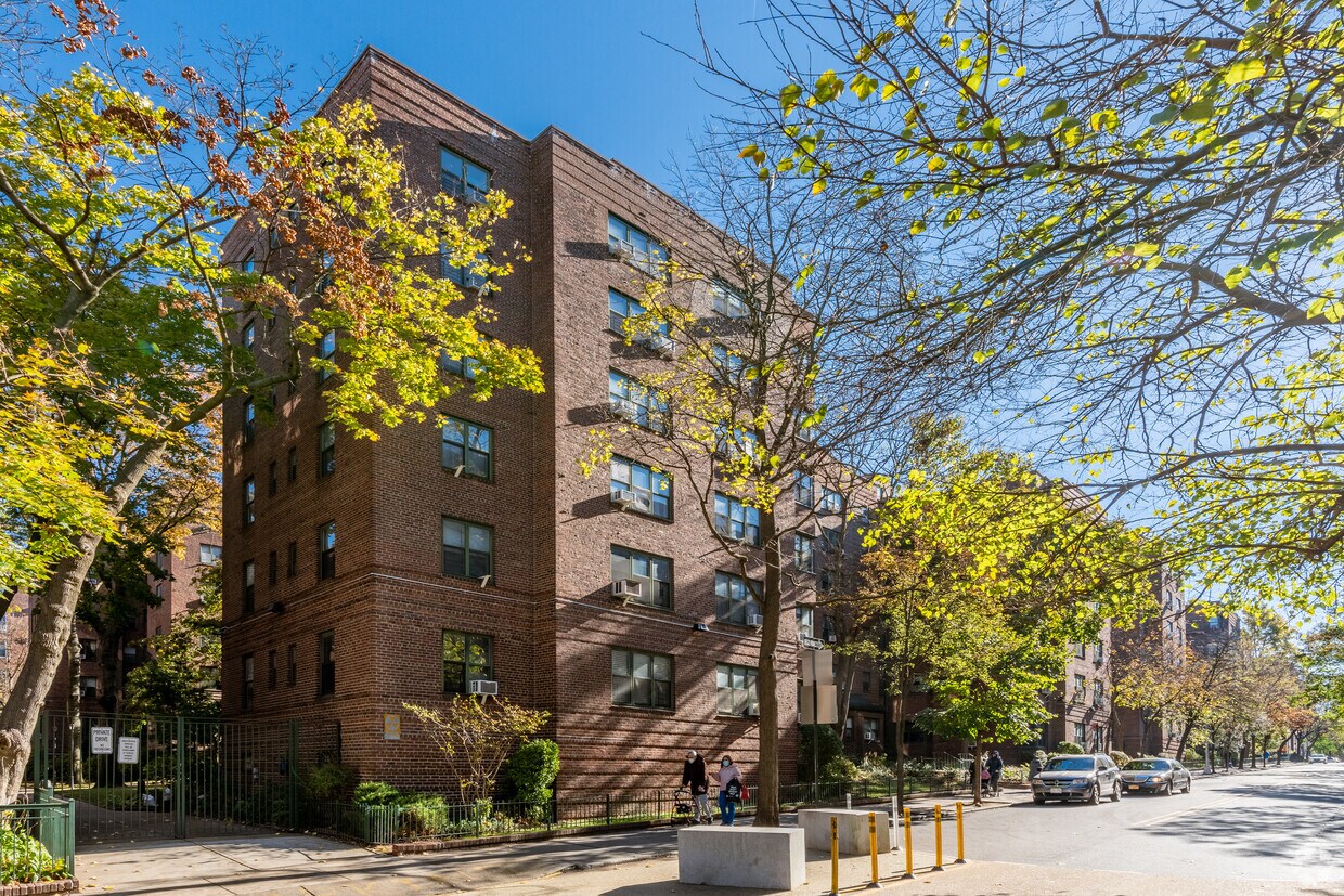 Building Photo - 3421 78th