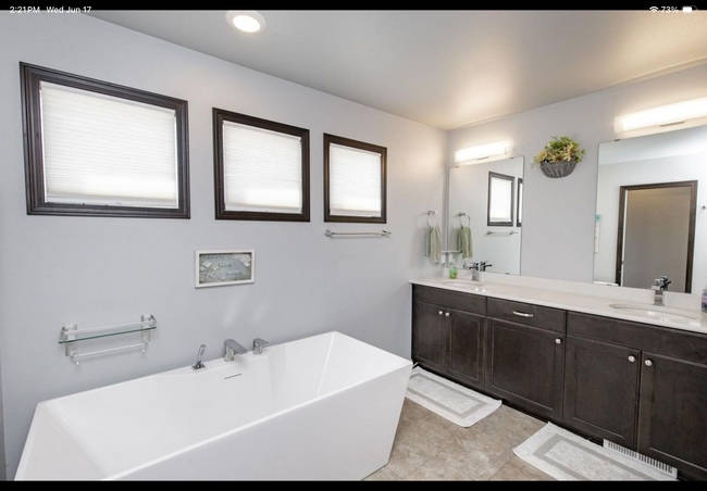 Building Photo - 8853 Meadowlark Pky