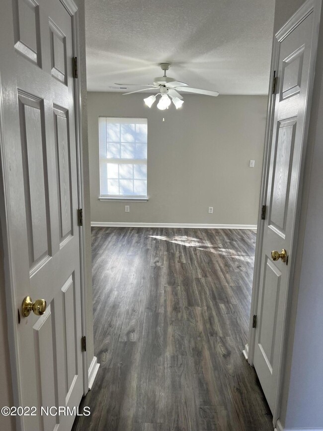 Building Photo - 4250 Williamsbrook Ln