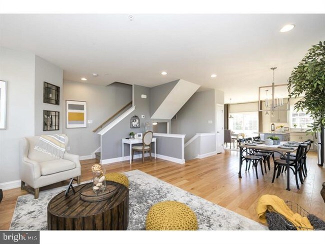 Foto del edificio - 1032 Chapman Cir