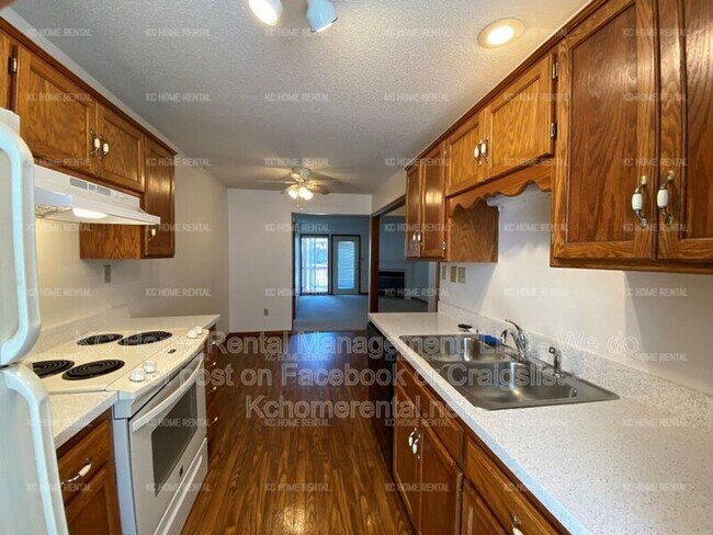 Foto del edificio - 8002 NW 79th Pl