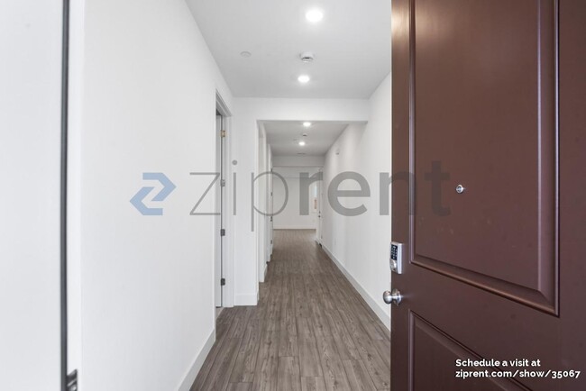 Foto del edificio - 3358 Jubilee Dr