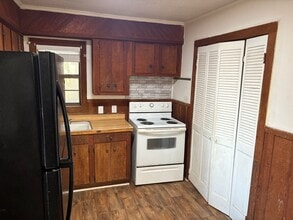 Building Photo - 12547 Chapman Rd