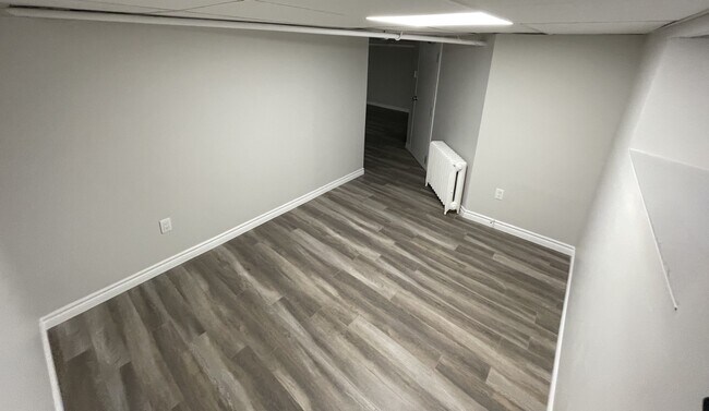 Photo du bâtiment - Charming South-End One-Bedroom Apartment in Victorian-Style Home – Steps from Dalhousie's Sexton ...