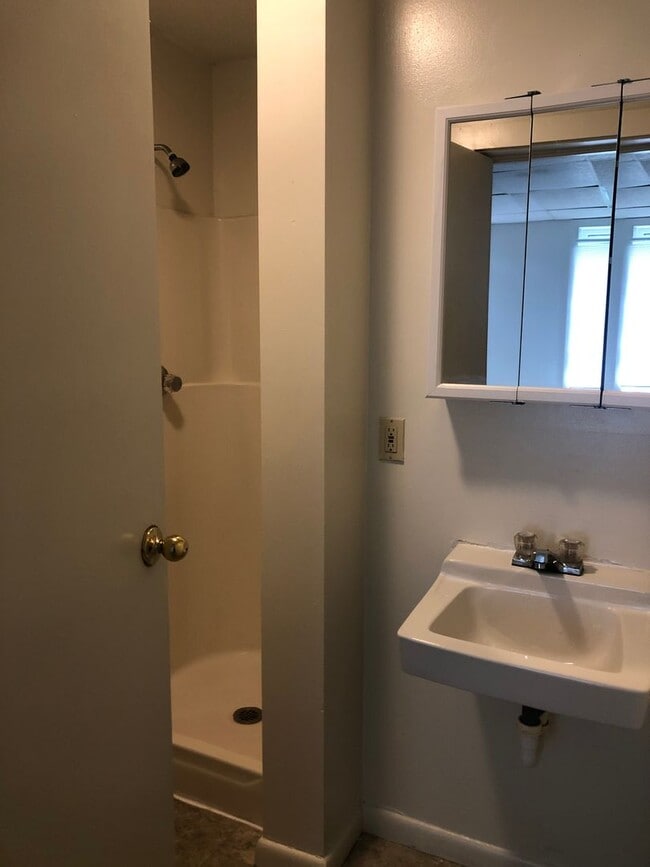 Foto del edificio - 1115 N College Ave