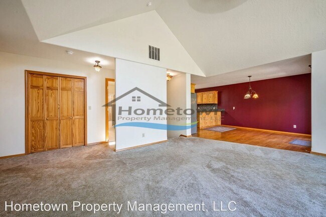 Building Photo - 4 br, 3 bath House - 14248 S Highway 97