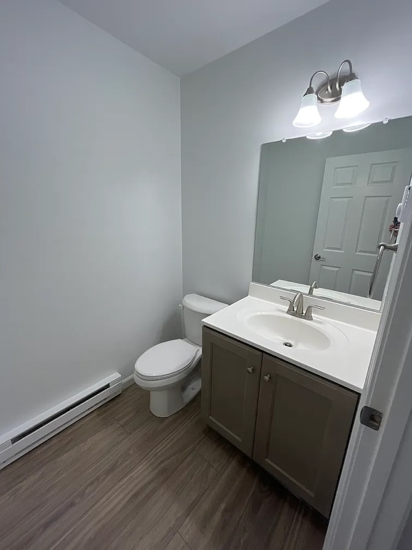 Building Photo - 156 Grove Ave