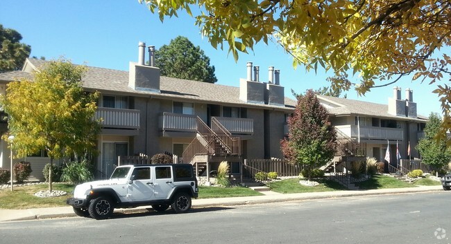 Building Photo - Willows at Tamarac