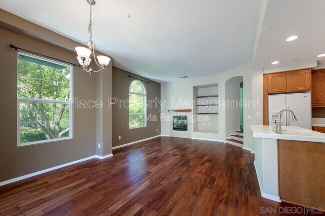 Foto del edificio - 2980 Escala Cir