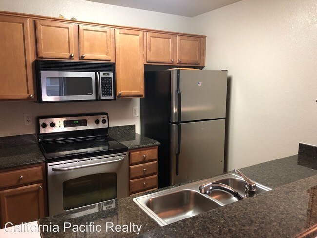 Foto del edificio - 2 br, 1 bath Apartment - 3365 Foxtail Terrace