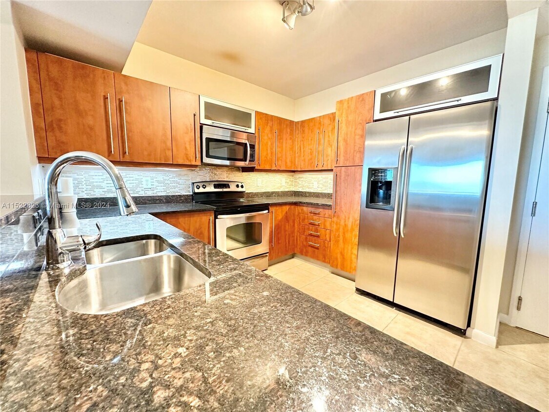 7350 SW 89th St Unit 2005S, Miami, FL 33156 Condo for Rent in Miami