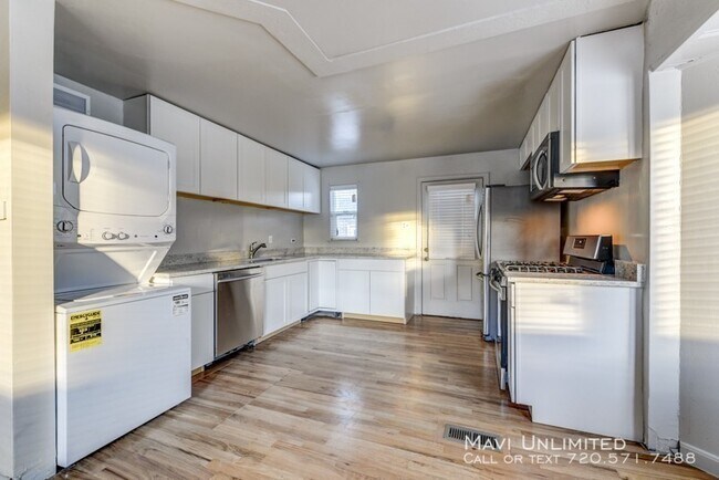 Foto del edificio - 1580 Trenton St