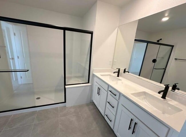Building Photo - New Build 4 Bedroom 3 Bath Home