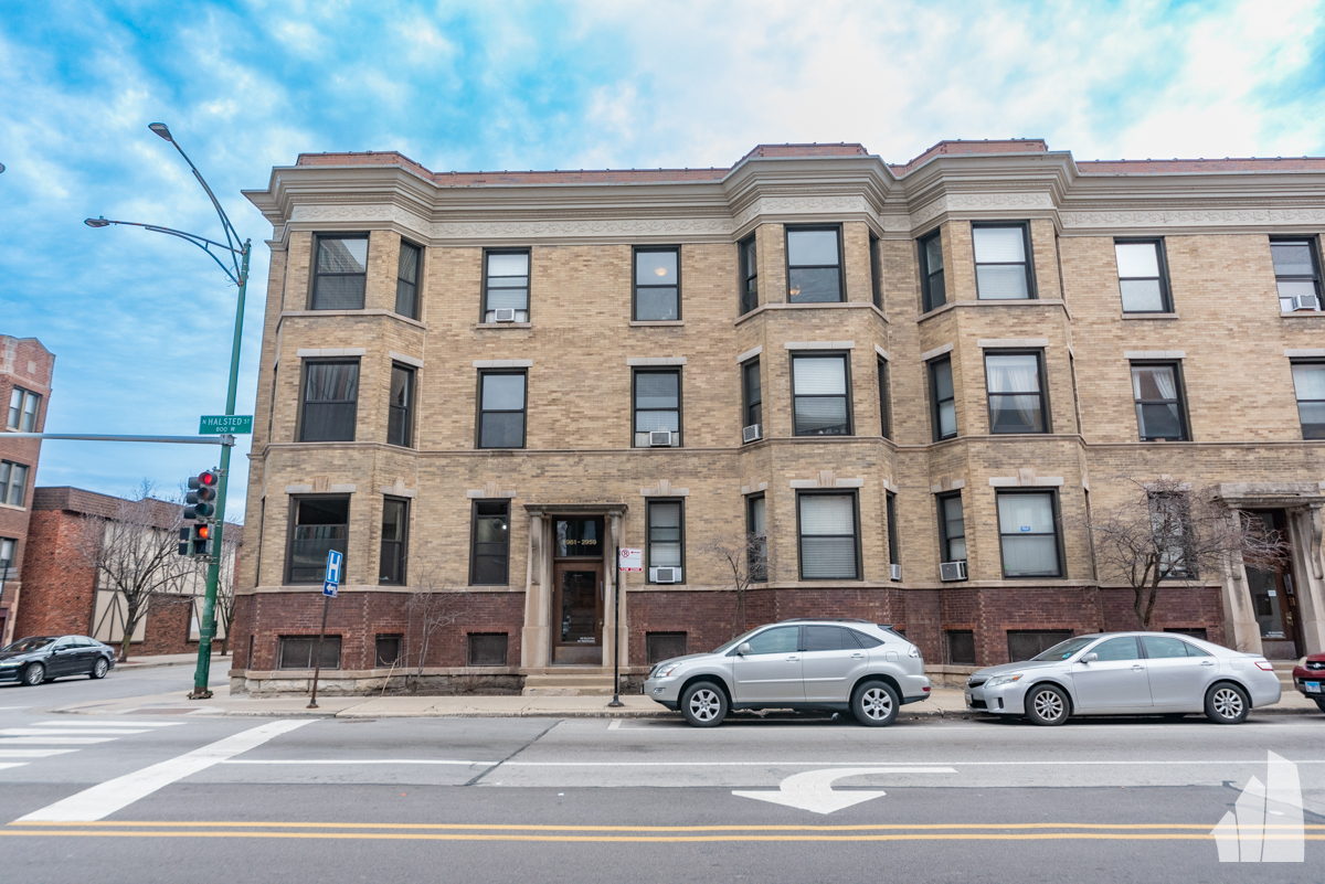 Foto principal - 2921 N Halsted St