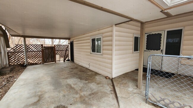 Photo - 1526 Main St House