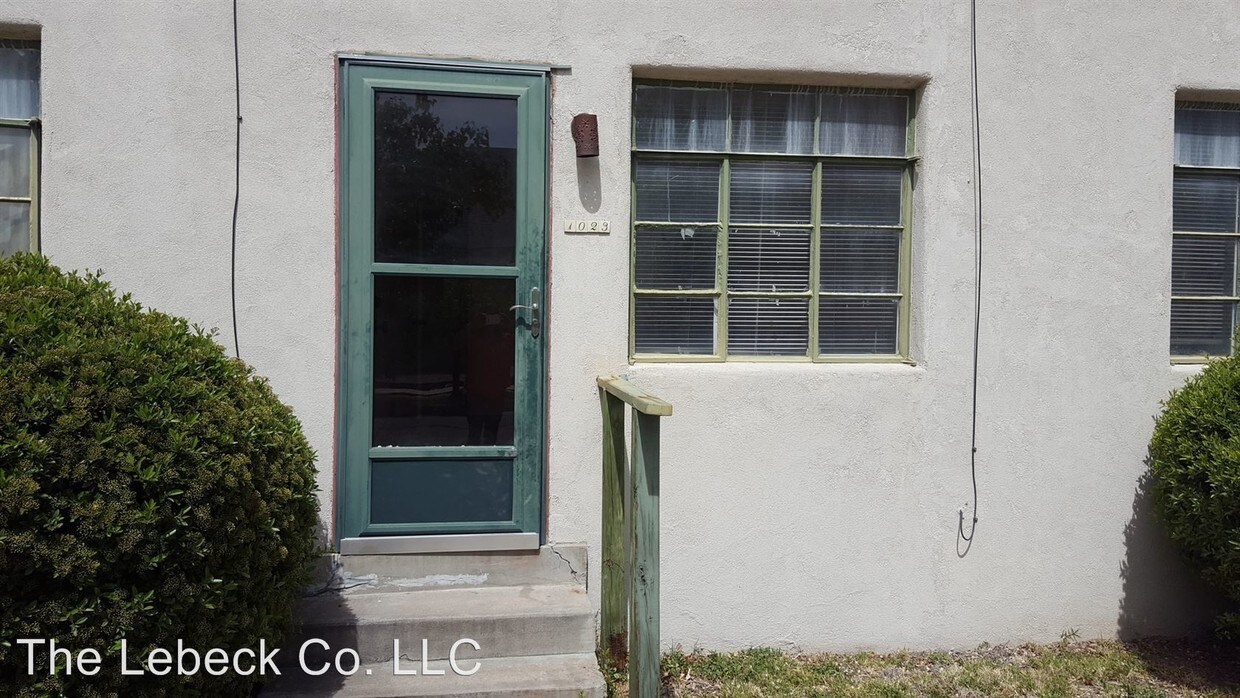 Primary Photo - 1017-1023 Fruit Ave NW