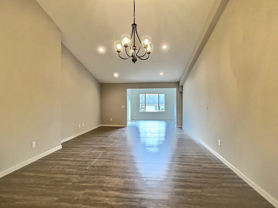 Foto del edificio - 362 Cedar Ave N