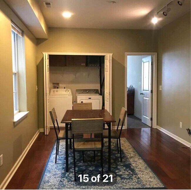 Foto del edificio - 2356 N Park Ave