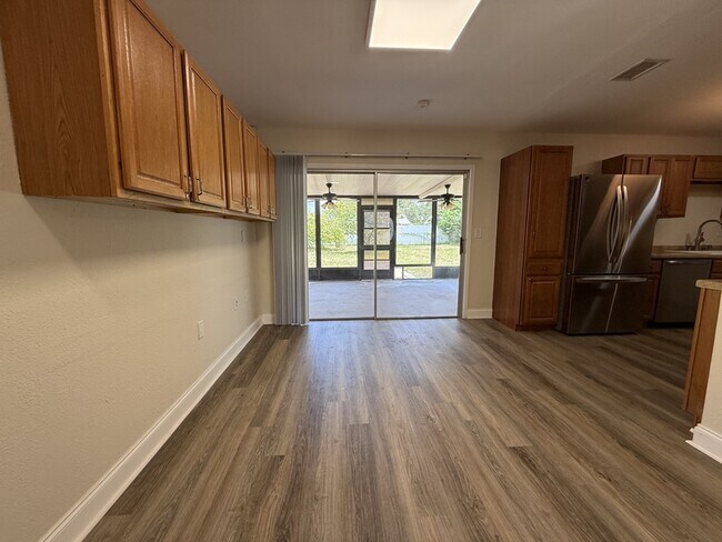 Building Photo - 4498 Mongite Rd